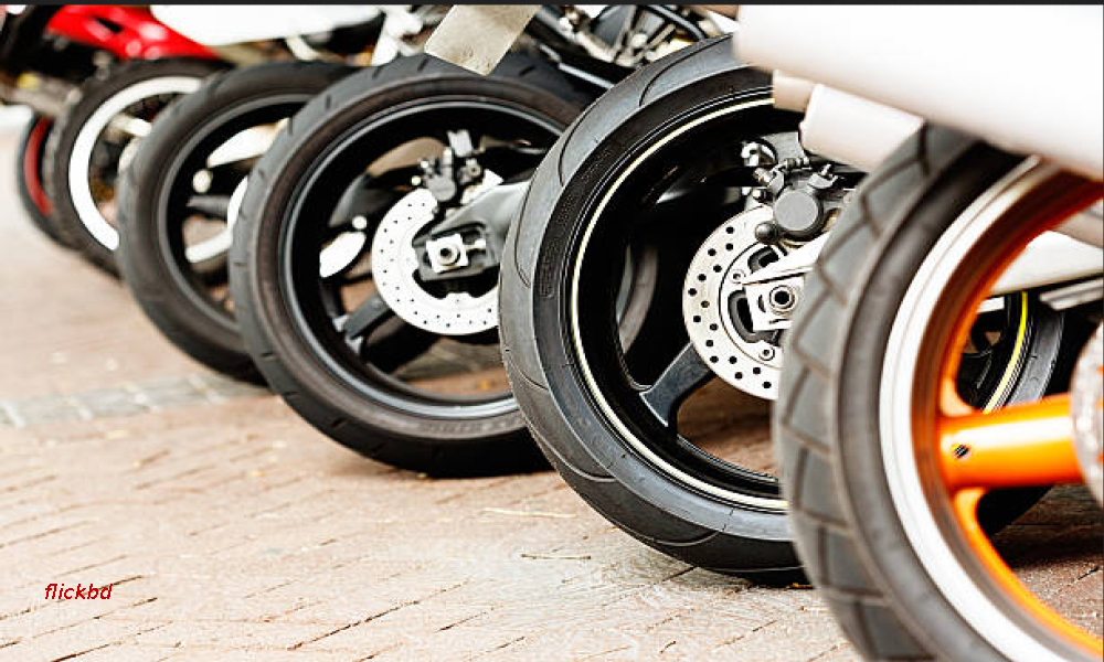 Motorcycle tyre